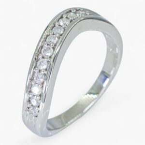 3711 Anillo de oro blanco 14K con diamantes