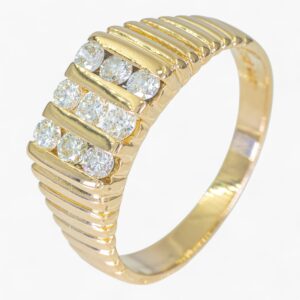 3727 Anillo de oro amarillo 14K con diamantes