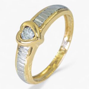 3852 Anillo de oro amarillo de 18K con diamantes