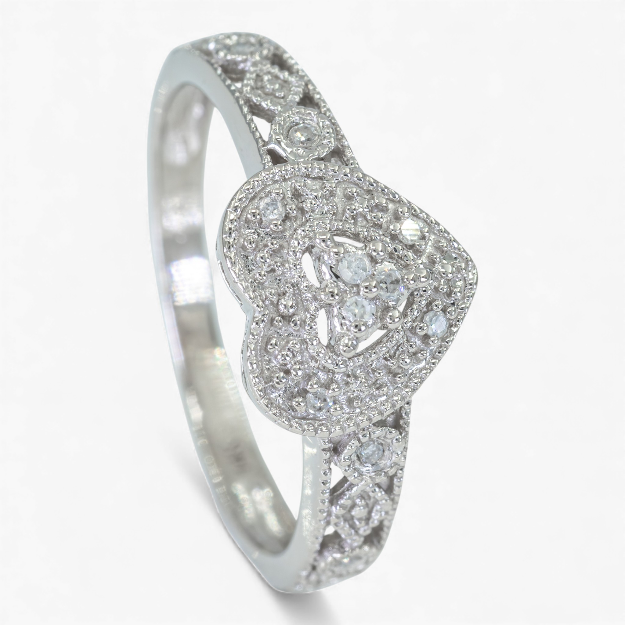 3922_3