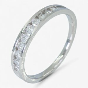 3938 Anillo de oro blanco de 14K con diamantes