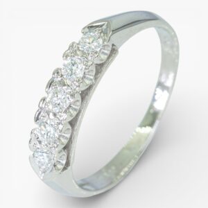3960 Anillo de oro blanco 14K con diamantes