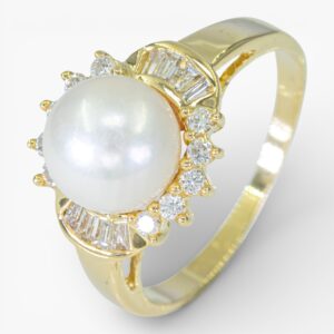 3982 Anillo de oro amarillo 14K con perla y diamantes