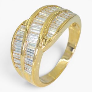 4103 Anillo de oro amarillo 18K con diamantes