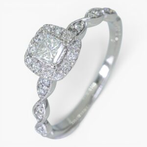 4109 Anillo de oro blanco 14K con diamantes