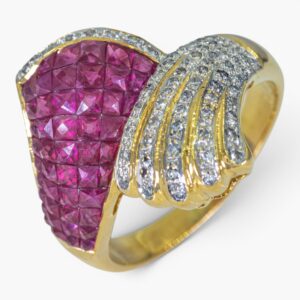 4128 Anillo de oro amarillo 18K con rubíes y diamantes